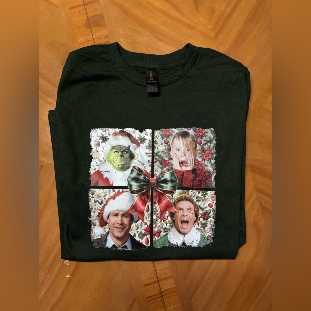 AFTER HOLIDAY NEW Christmas Green Holiday Graphic T-Shirt